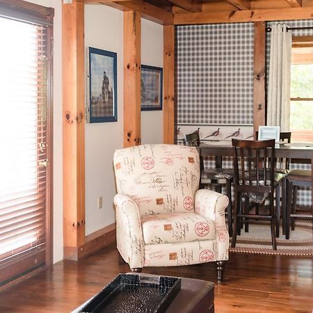 The Lake House A Hidden Gem Sleeps 4 Columbia ภายนอก รูปภาพ