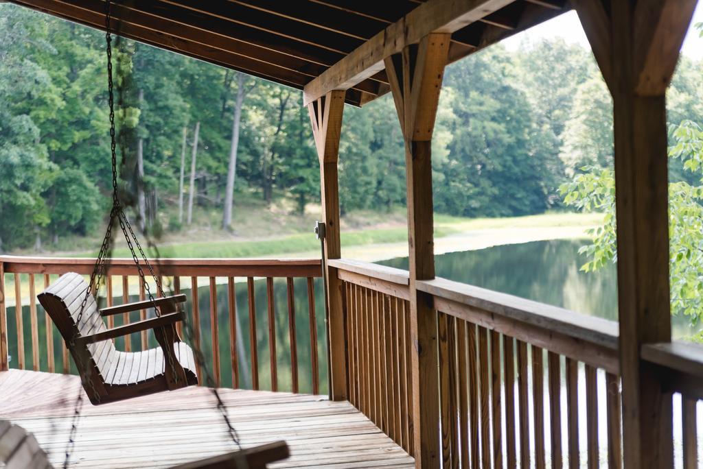 The Lake House A Hidden Gem Sleeps 4 Columbia ภายนอก รูปภาพ